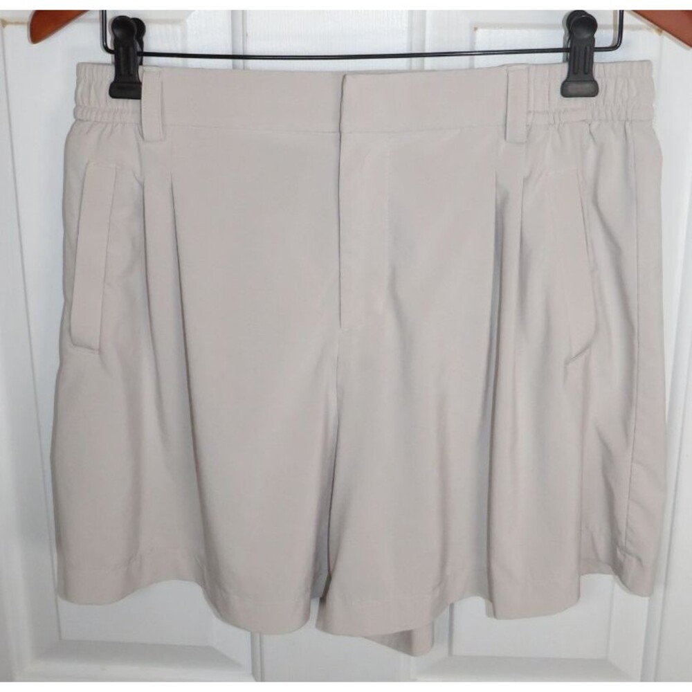 Vuori Women's Villa Trouser Shorts Khaki Beige Size LG Stretch Waistband VW3079